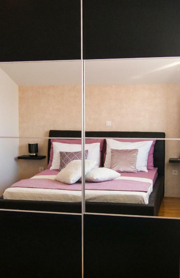 Apartments Tony Biograd Na Moru Exterior photo