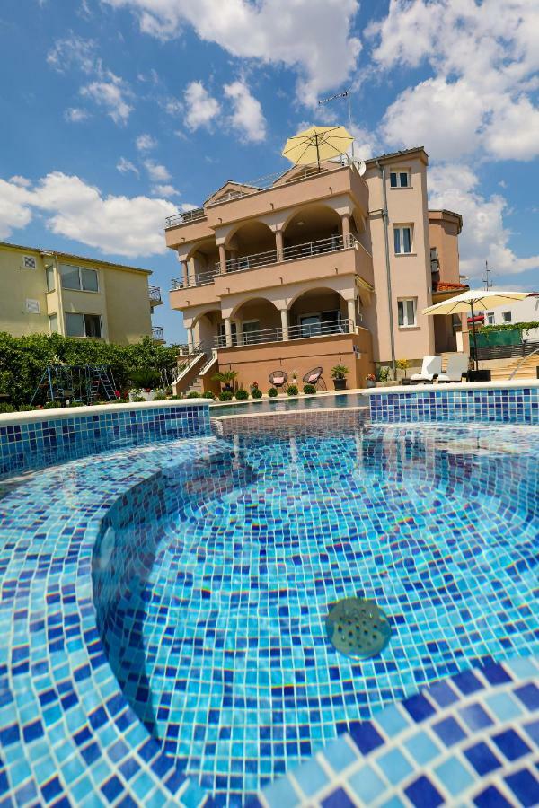 Apartments Tony Biograd Na Moru Exterior photo